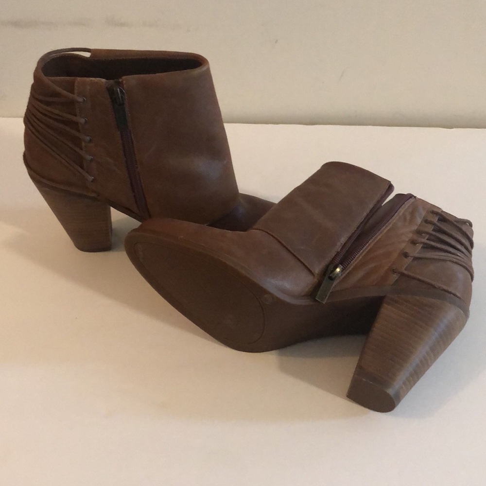 JESSICA SIMPSON BROWN/TAN LEATHER BOOTIES NWOB SIZE 10M